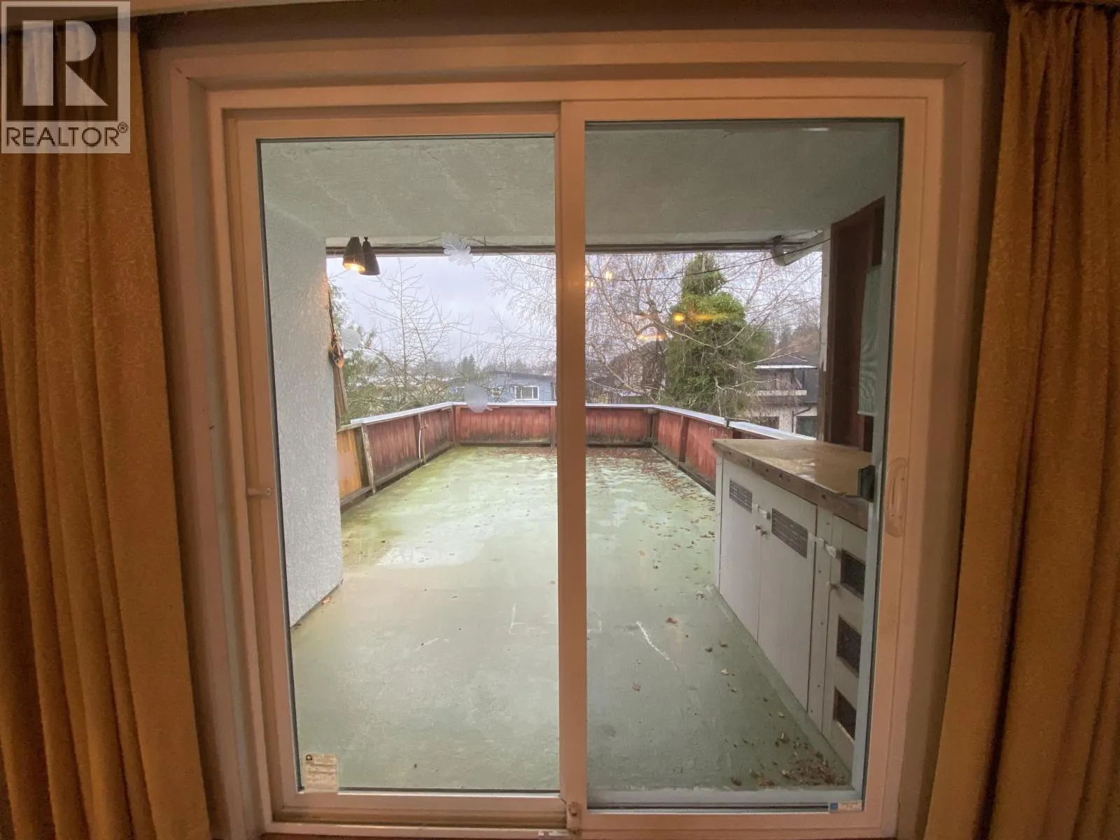 6145 SHERBROOKE STREET