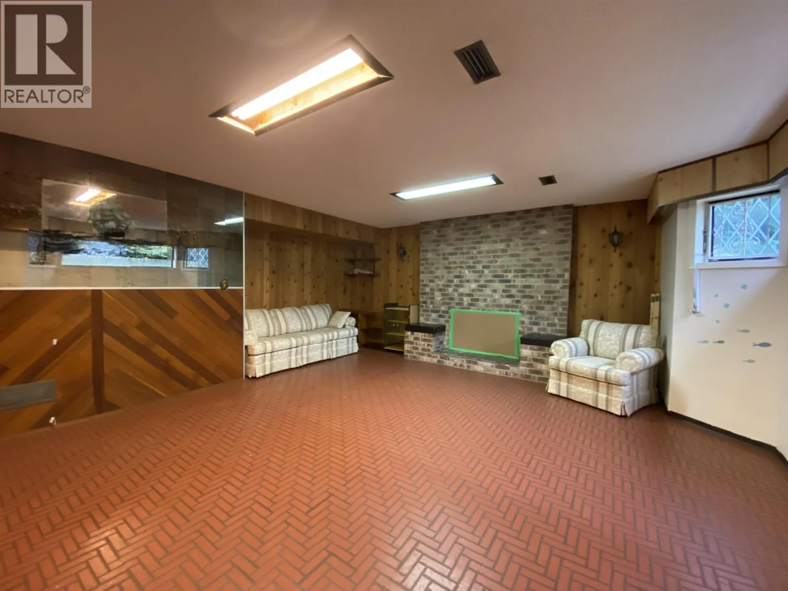 6145 SHERBROOKE STREET