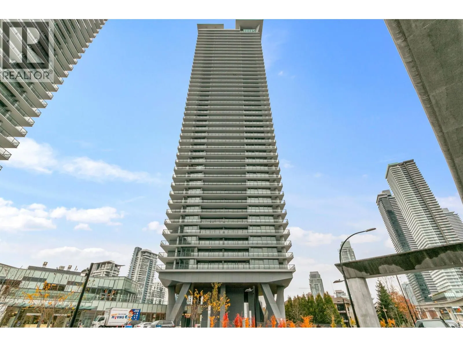 25xx 4720 LOUGHEED HIGHWAY