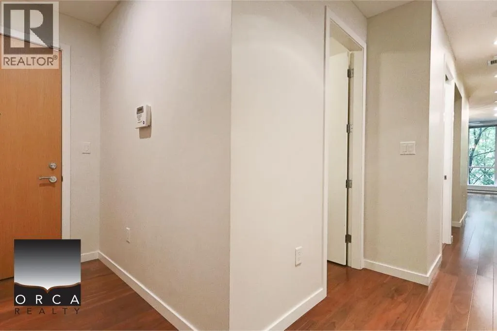 1227 1205 HOWE STREET