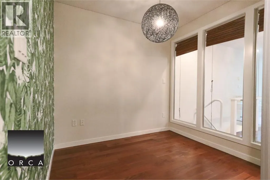 1227 1205 HOWE STREET