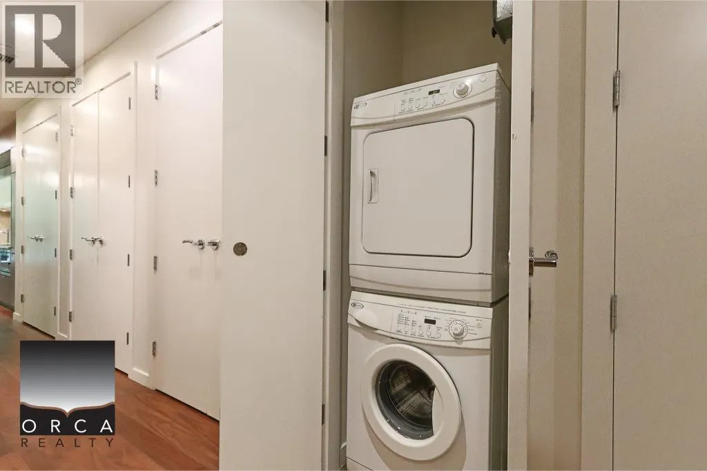 1227 1205 HOWE STREET