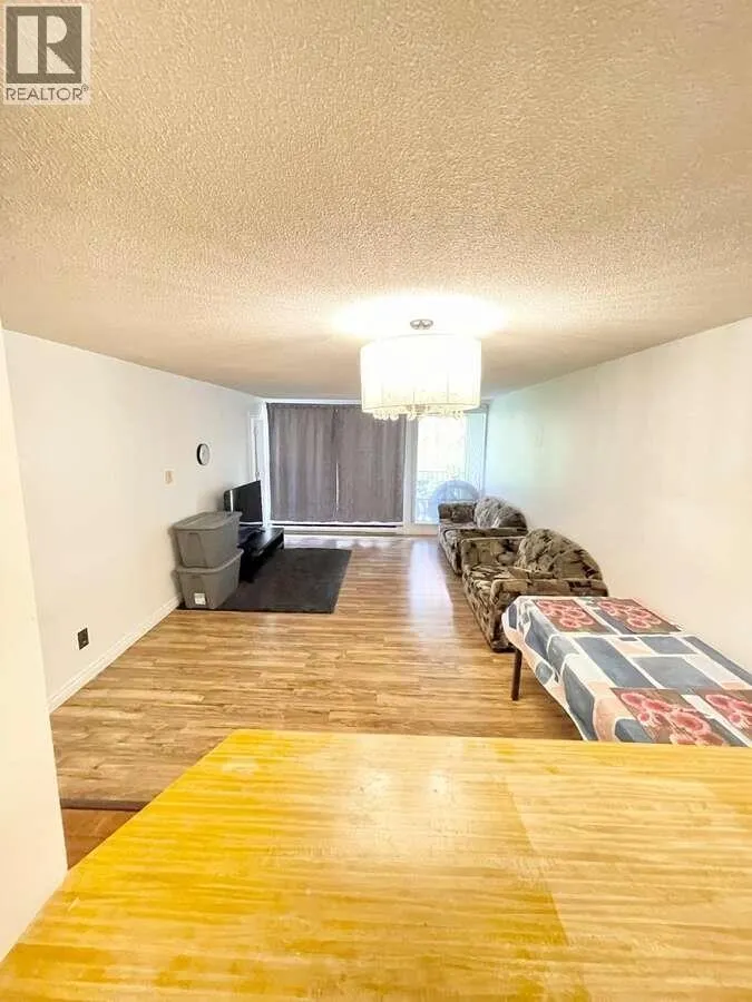 219 9300 GLENACRES DRIVE