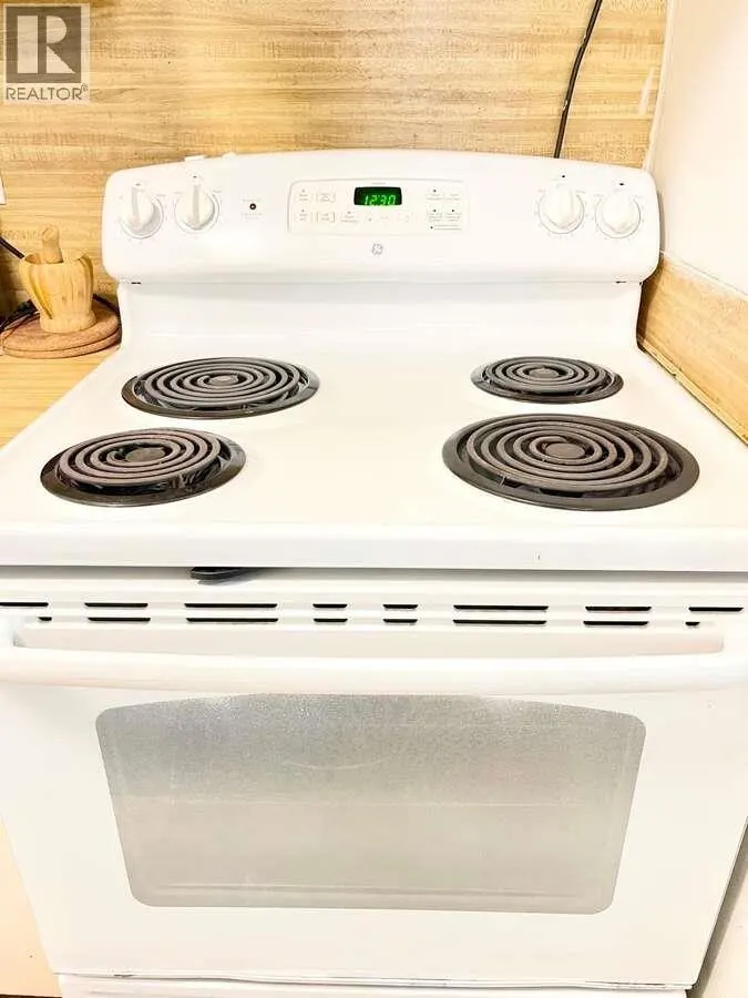 219 9300 GLENACRES DRIVE