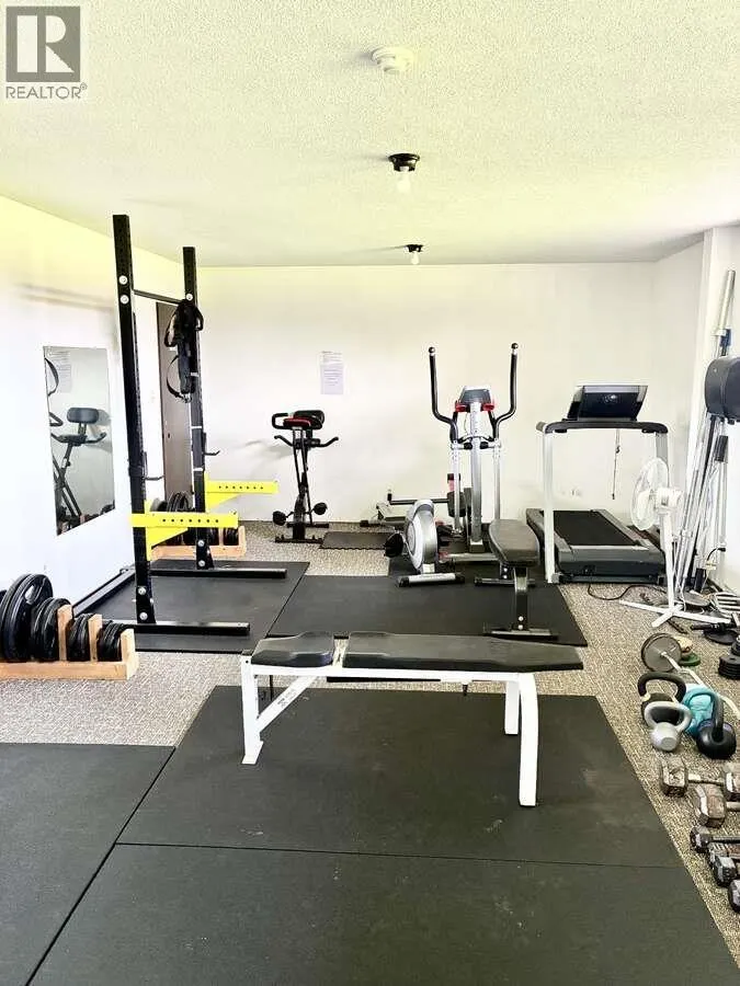 219 9300 GLENACRES DRIVE