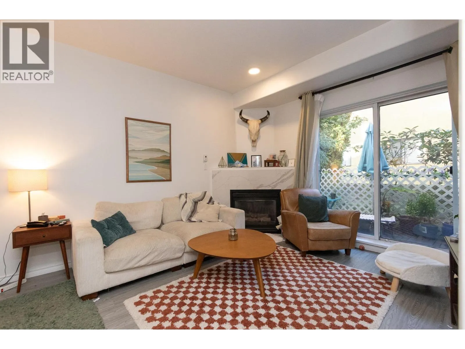 106 177 W 5th STREET