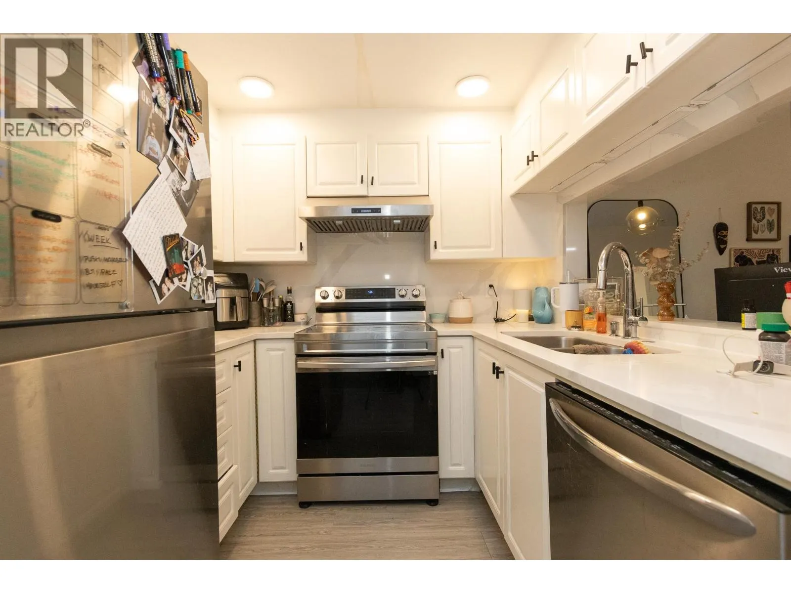 106 177 W 5th STREET