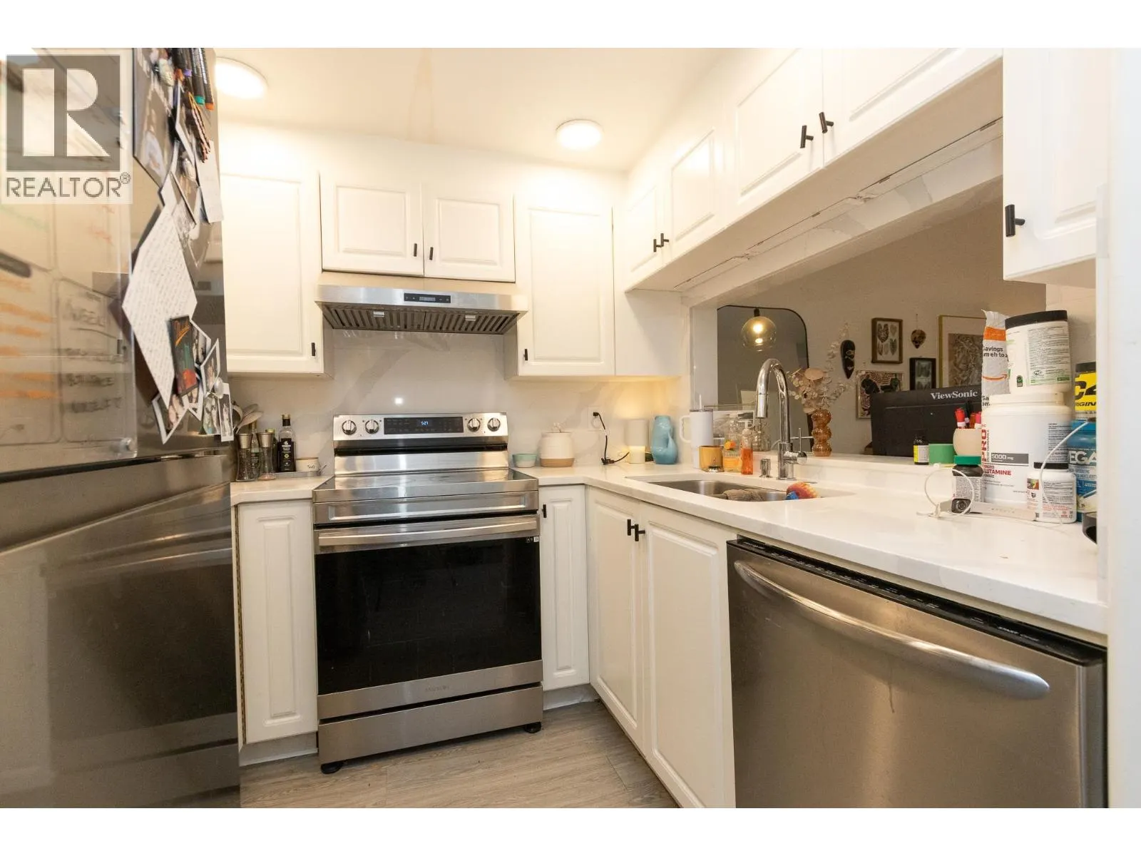 106 177 W 5th STREET