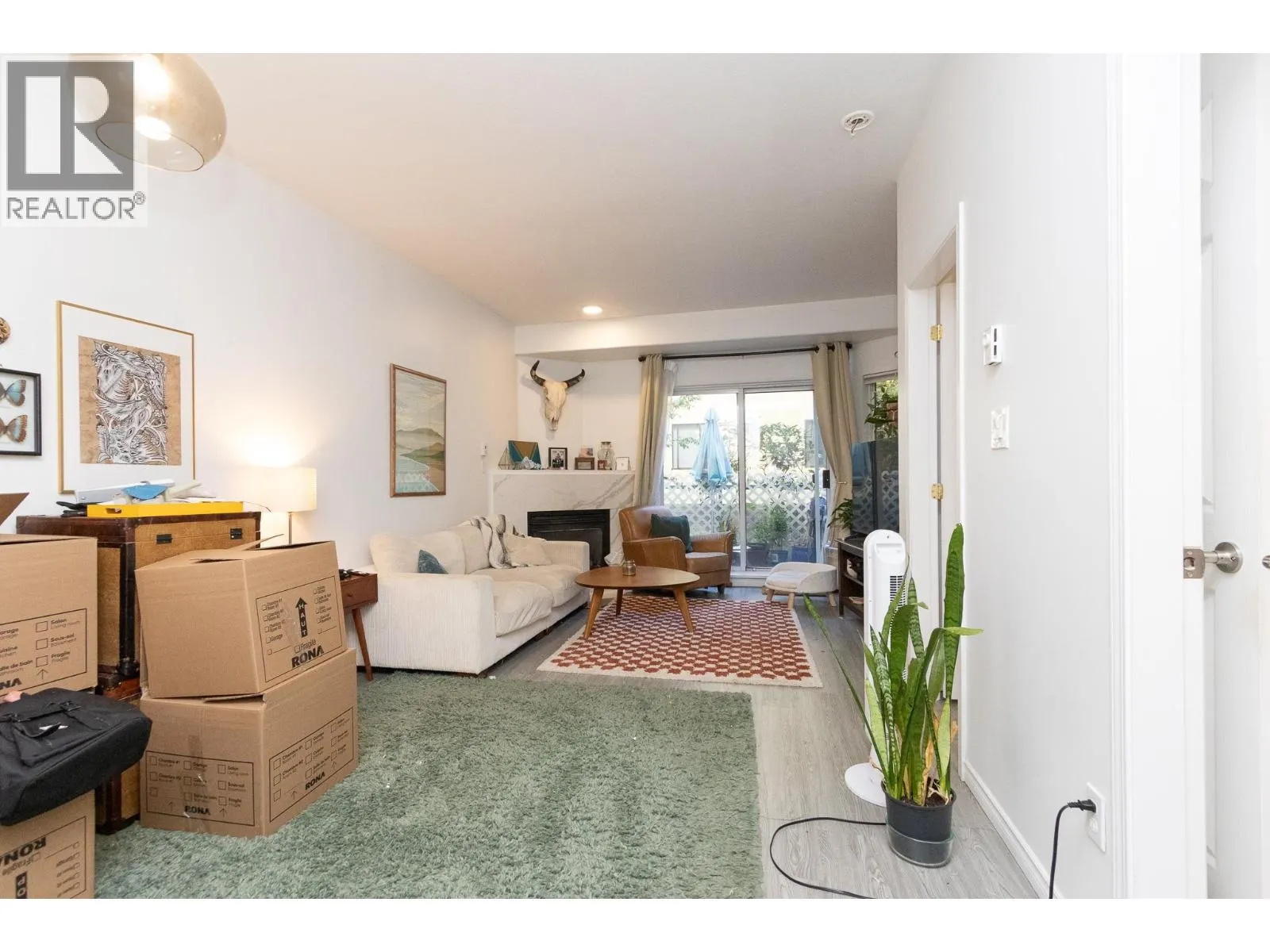 106 177 W 5th STREET