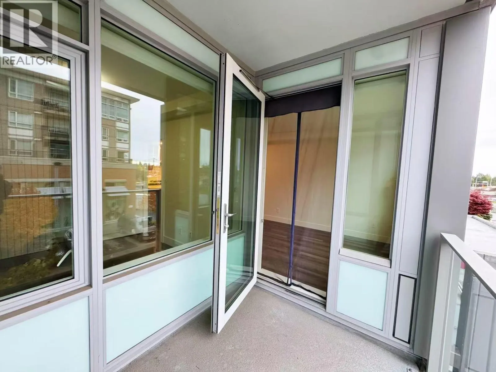 318 10788 NO. 5 ROAD