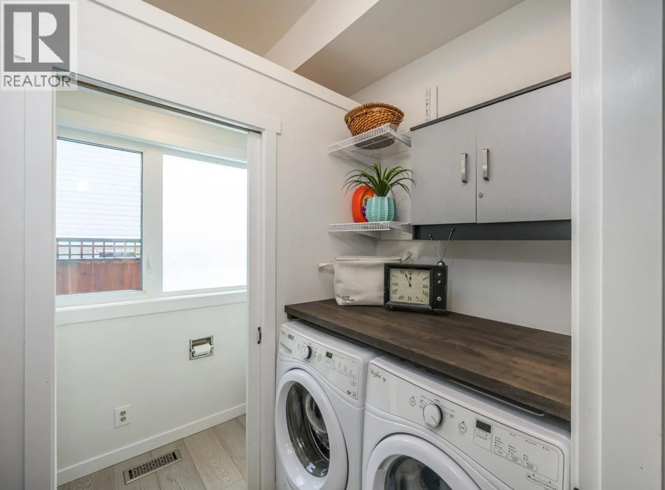 2502 LAURENTIAN PLACE