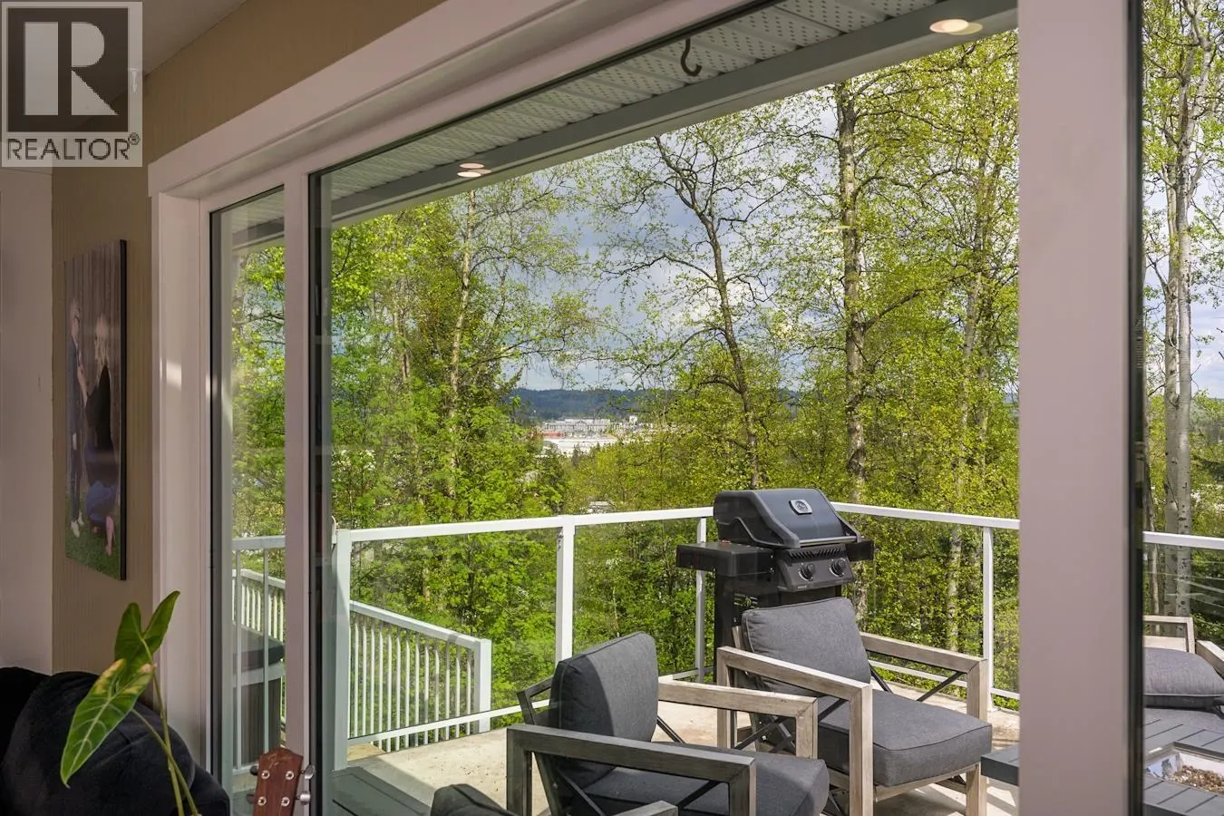 2502 LAURENTIAN PLACE