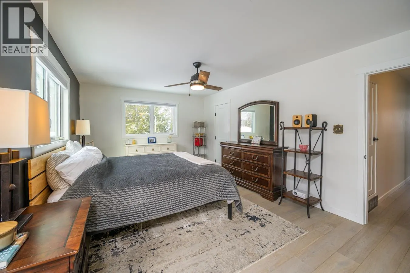 2502 LAURENTIAN PLACE