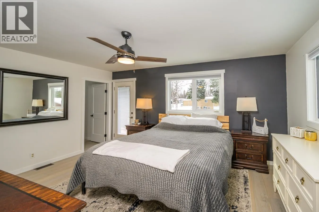 2502 LAURENTIAN PLACE