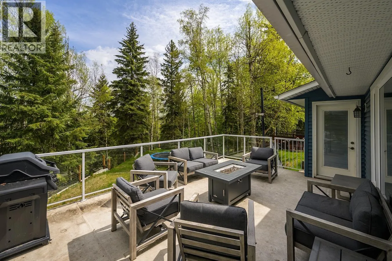 2502 LAURENTIAN PLACE