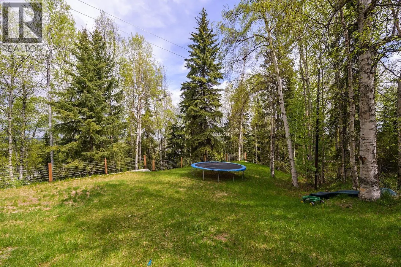 2502 LAURENTIAN PLACE