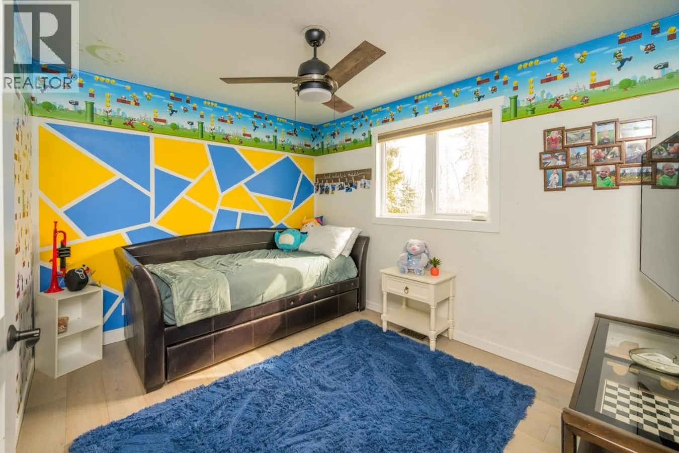 2502 LAURENTIAN PLACE