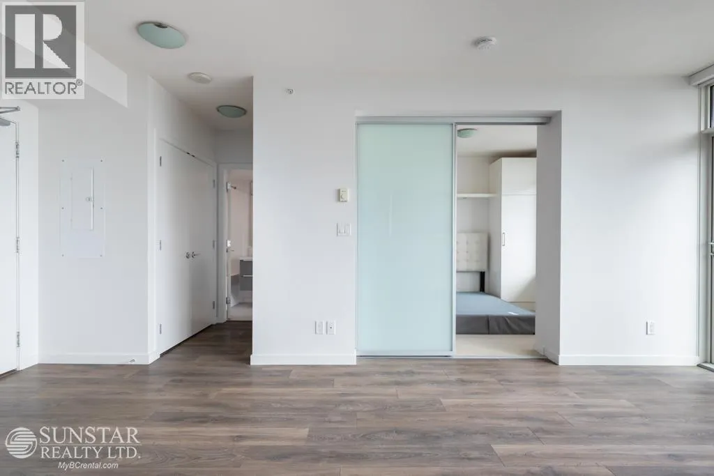 903 6461 TELFORD AVENUE