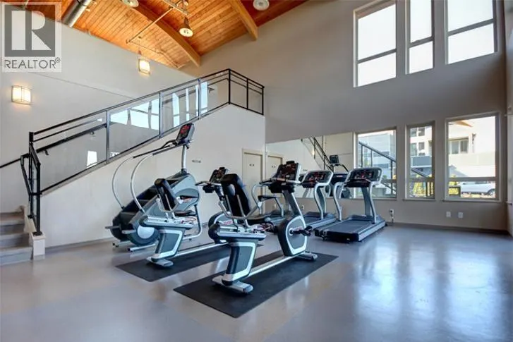 655 4099 STOLBERG STREET