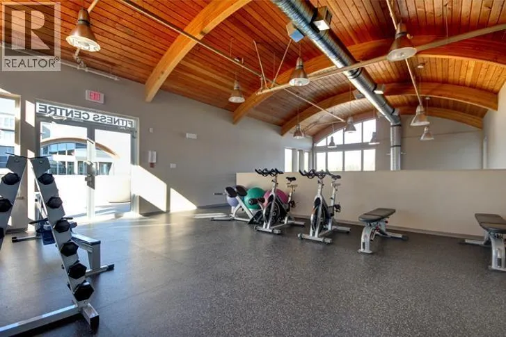 655 4099 STOLBERG STREET