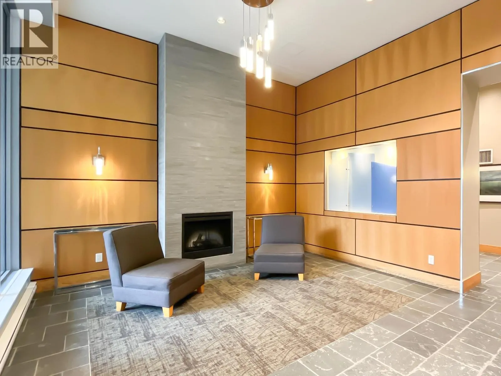 708 2289 YUKON CRESCENT