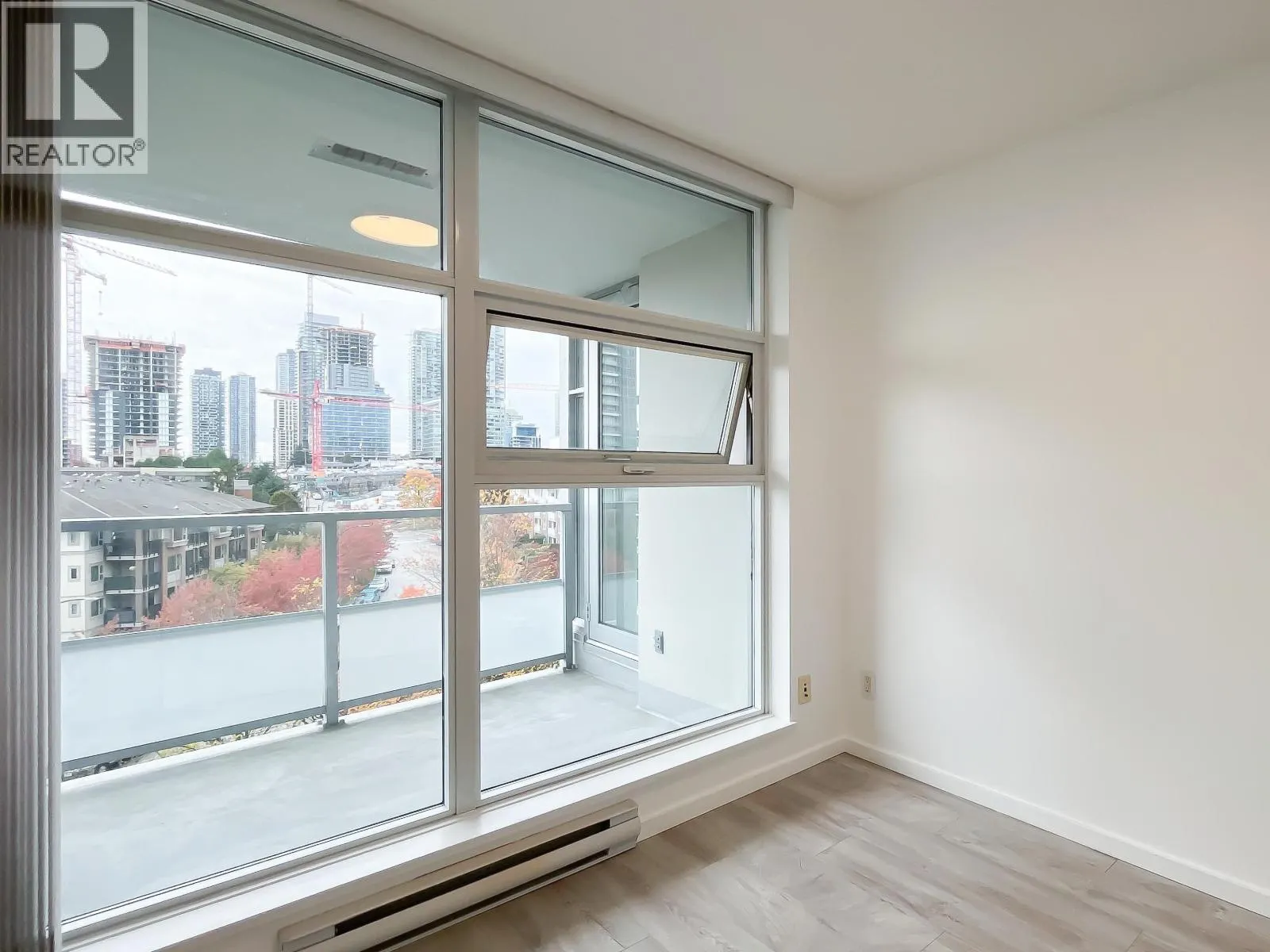 708 2289 YUKON CRESCENT