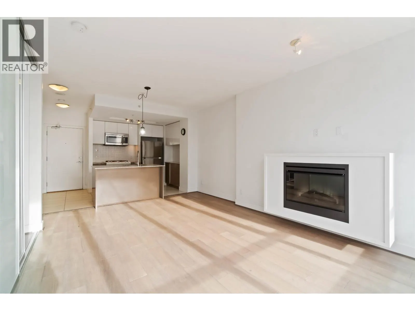 3107 4808 HAZEL STREET