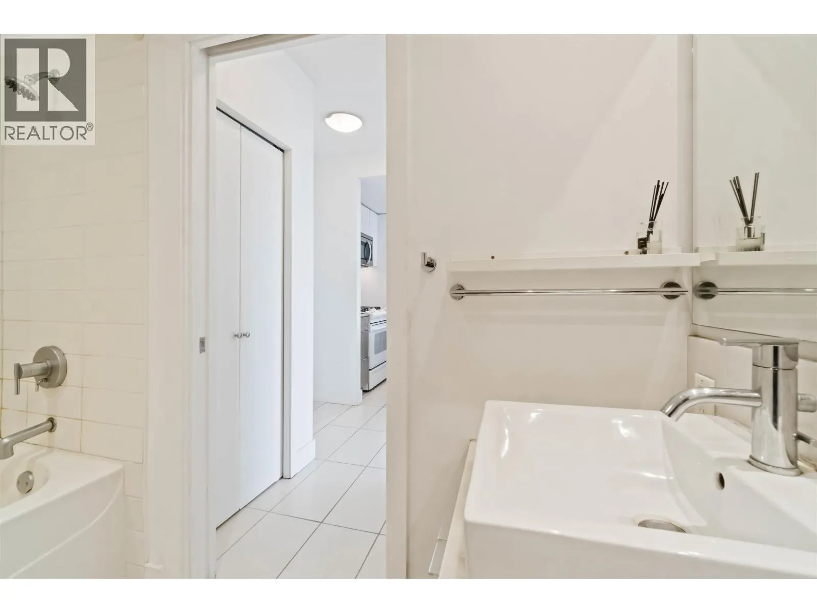 3107 4808 HAZEL STREET