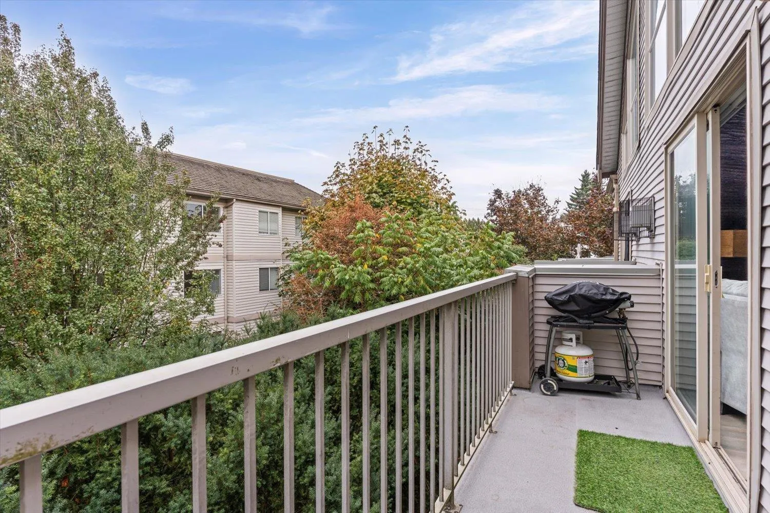 414 33478 ROBERTS AVENUE