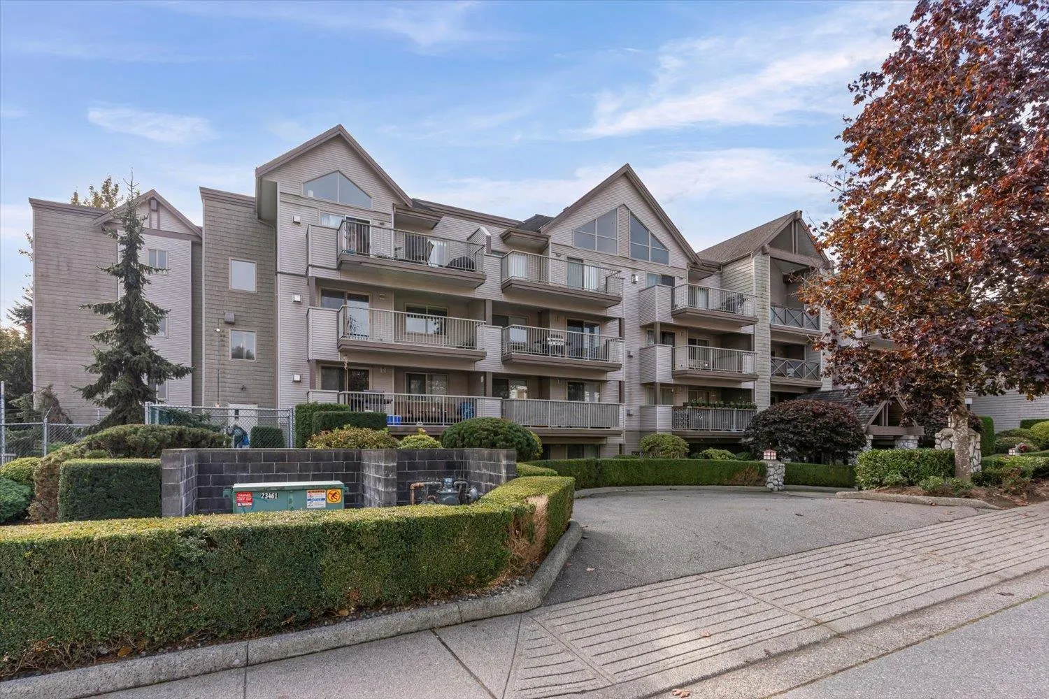 414 33478 ROBERTS AVENUE