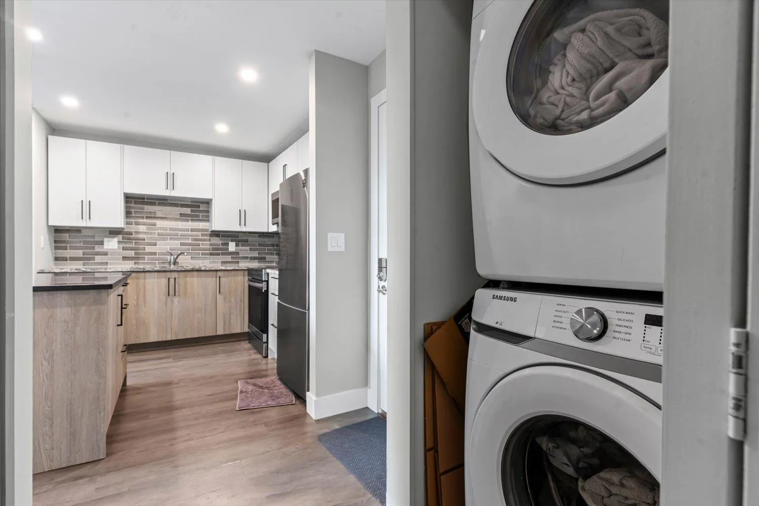 414 33478 ROBERTS AVENUE