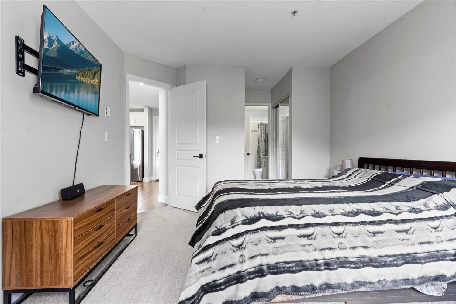 414 33478 ROBERTS AVENUE