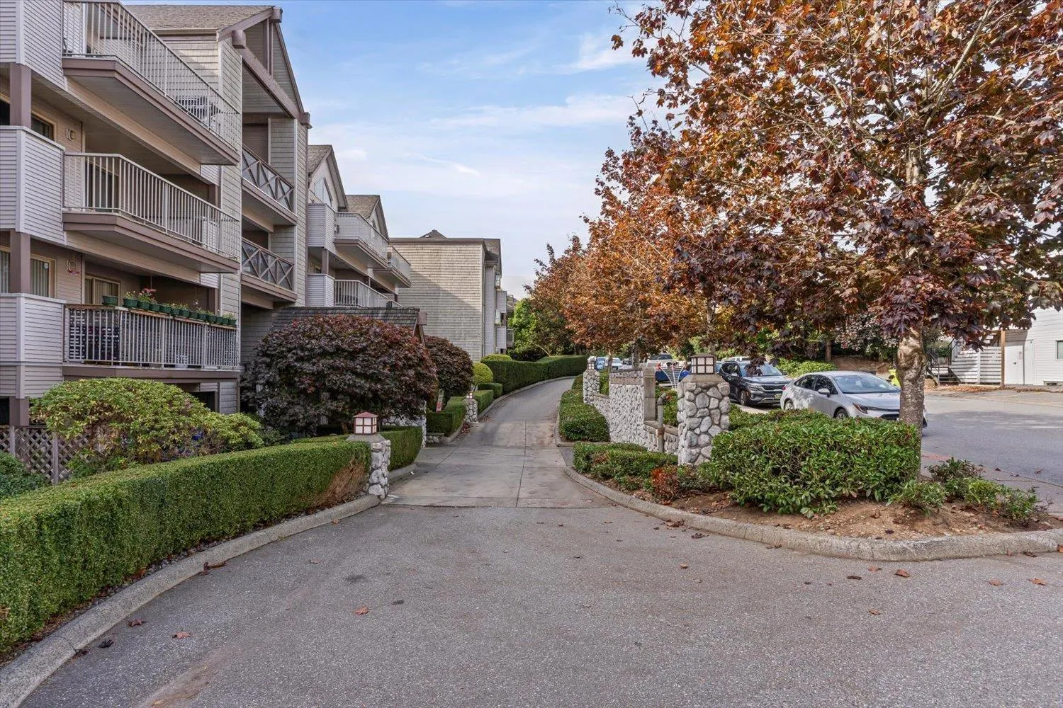 414 33478 ROBERTS AVENUE