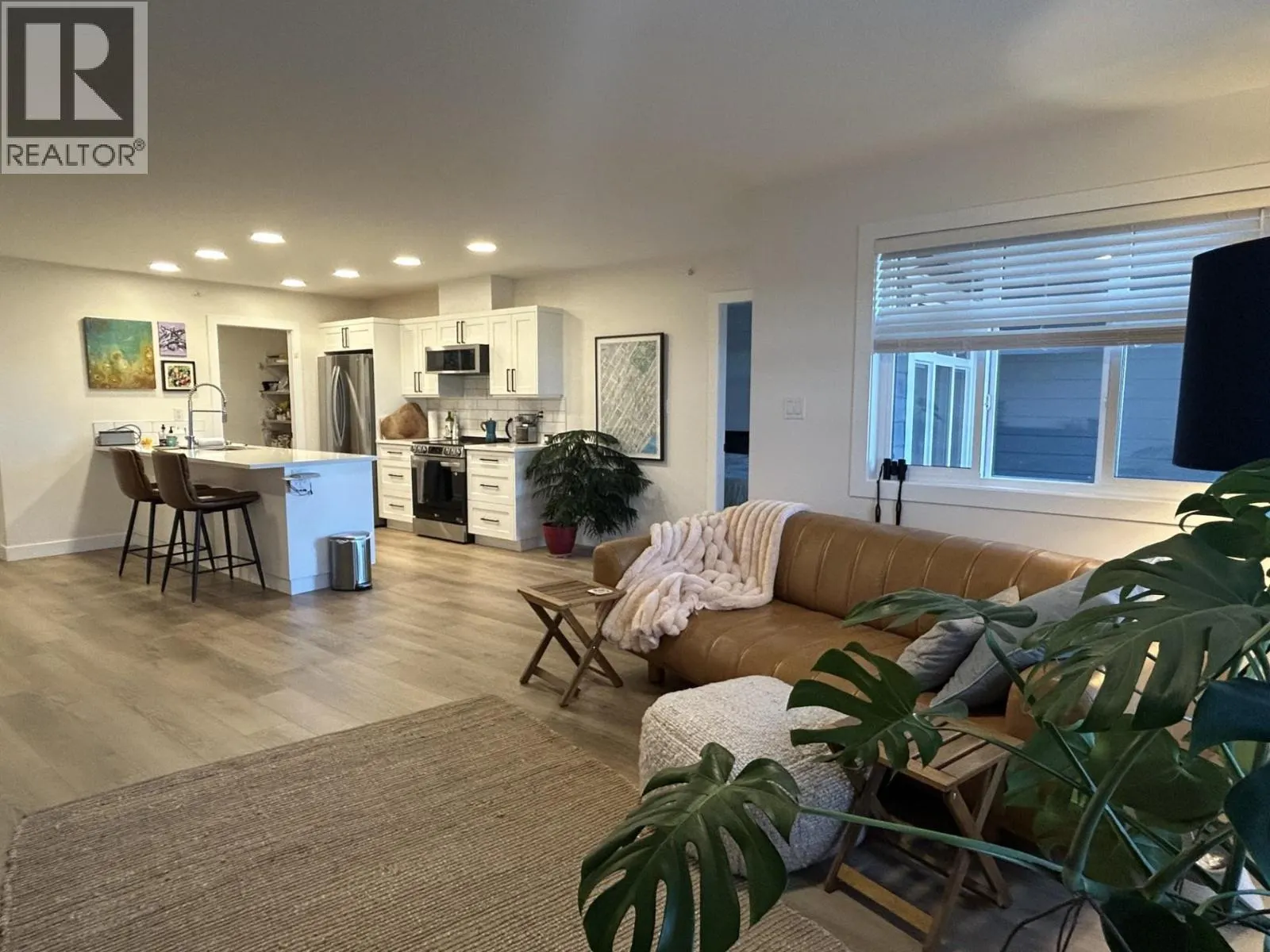 408 4278 22ND AVENUE