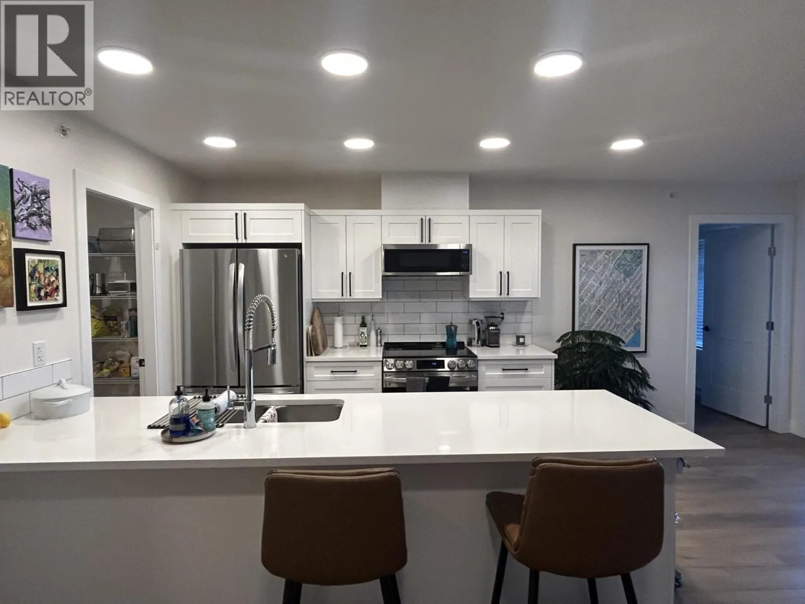 408 4278 22ND AVENUE