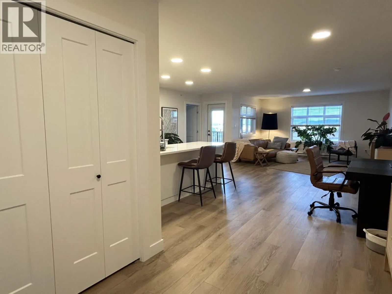 408 4278 22ND AVENUE