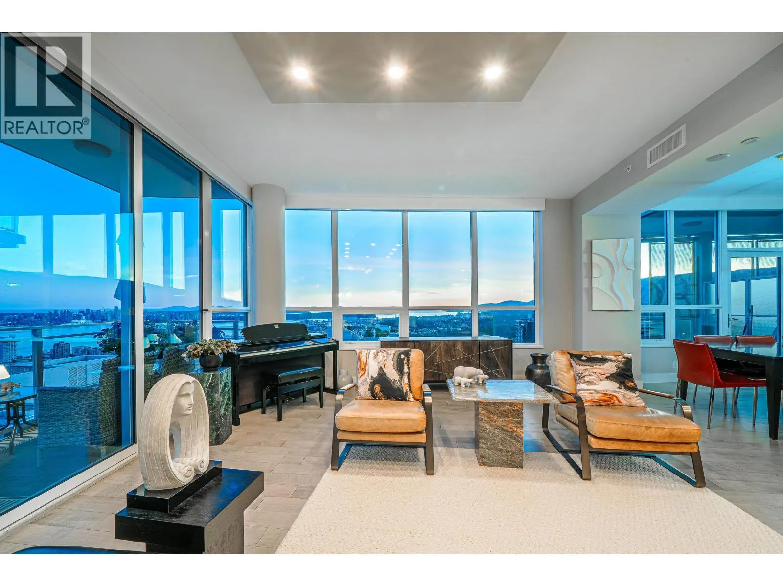 2302 125 E 14TH STREET