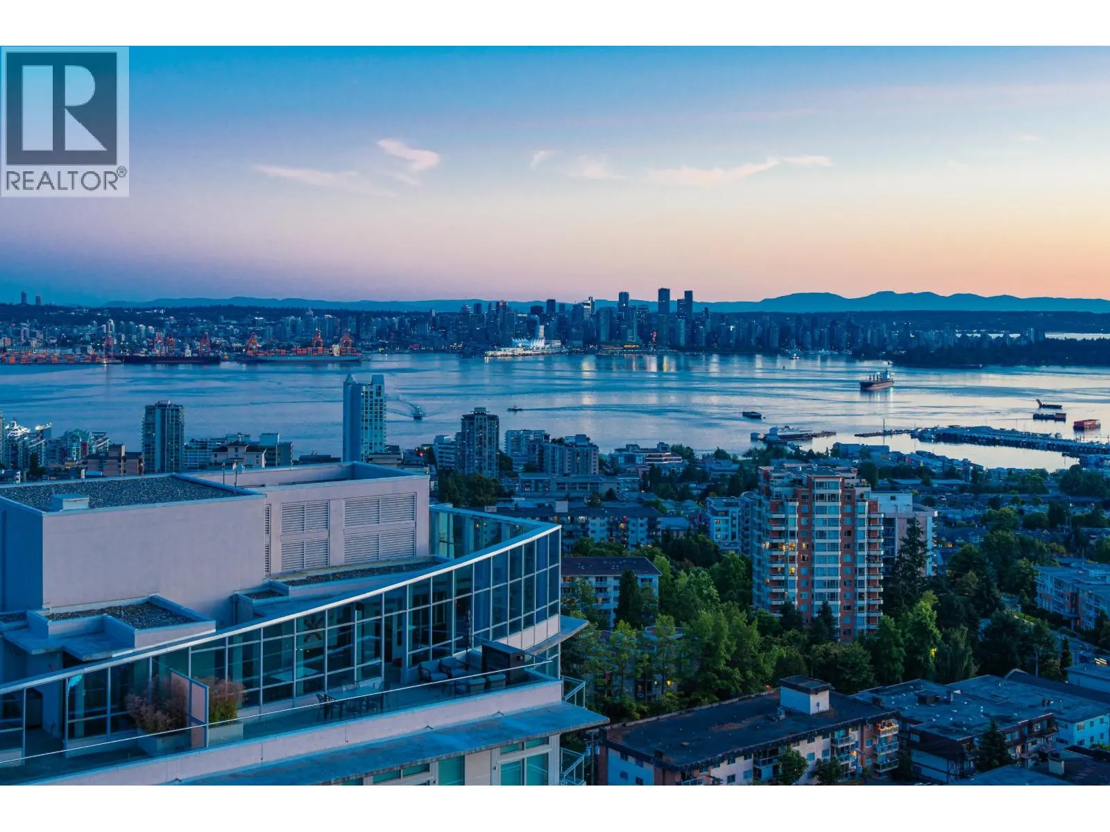 2302 125 E 14TH STREET