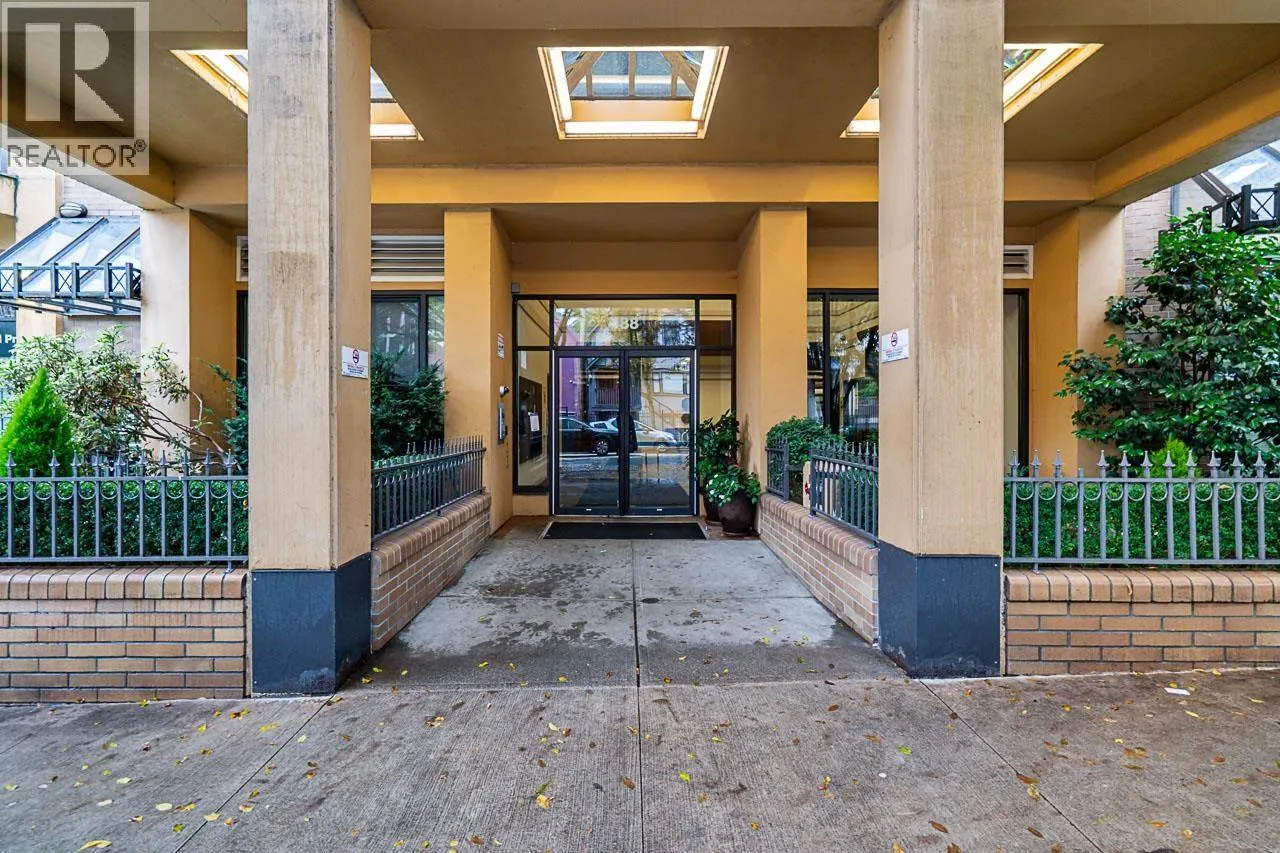 807 488 HELMCKEN STREET