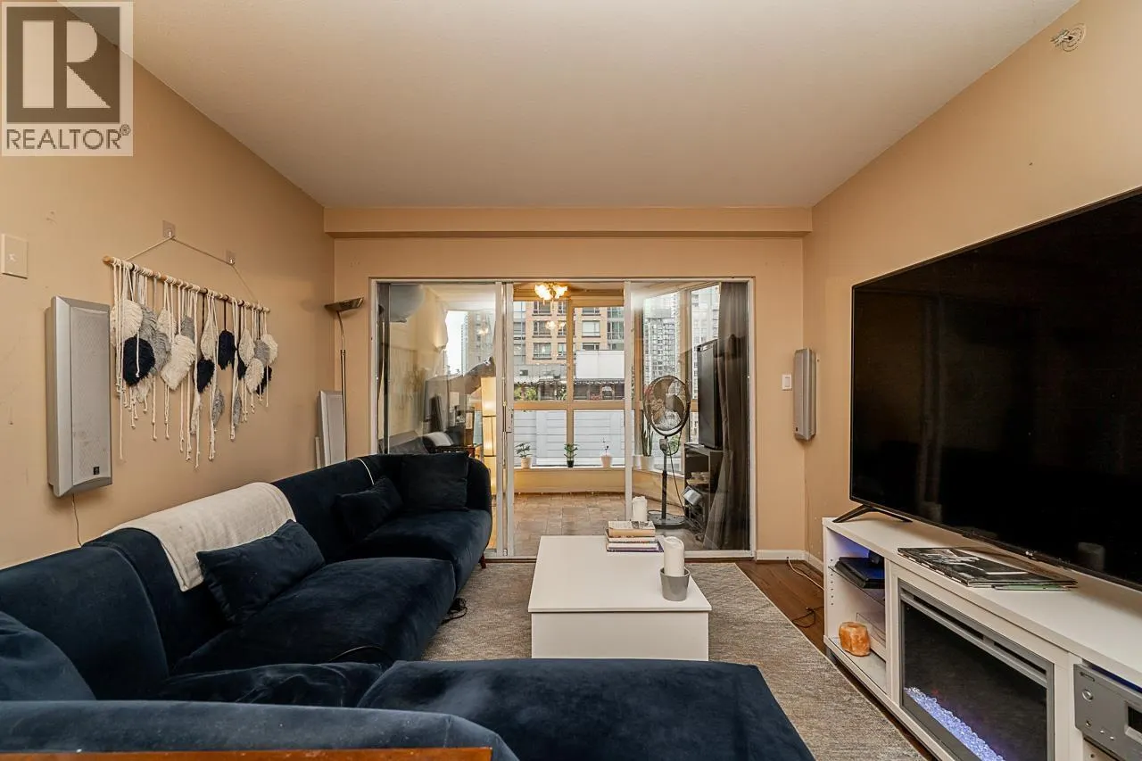 807 488 HELMCKEN STREET