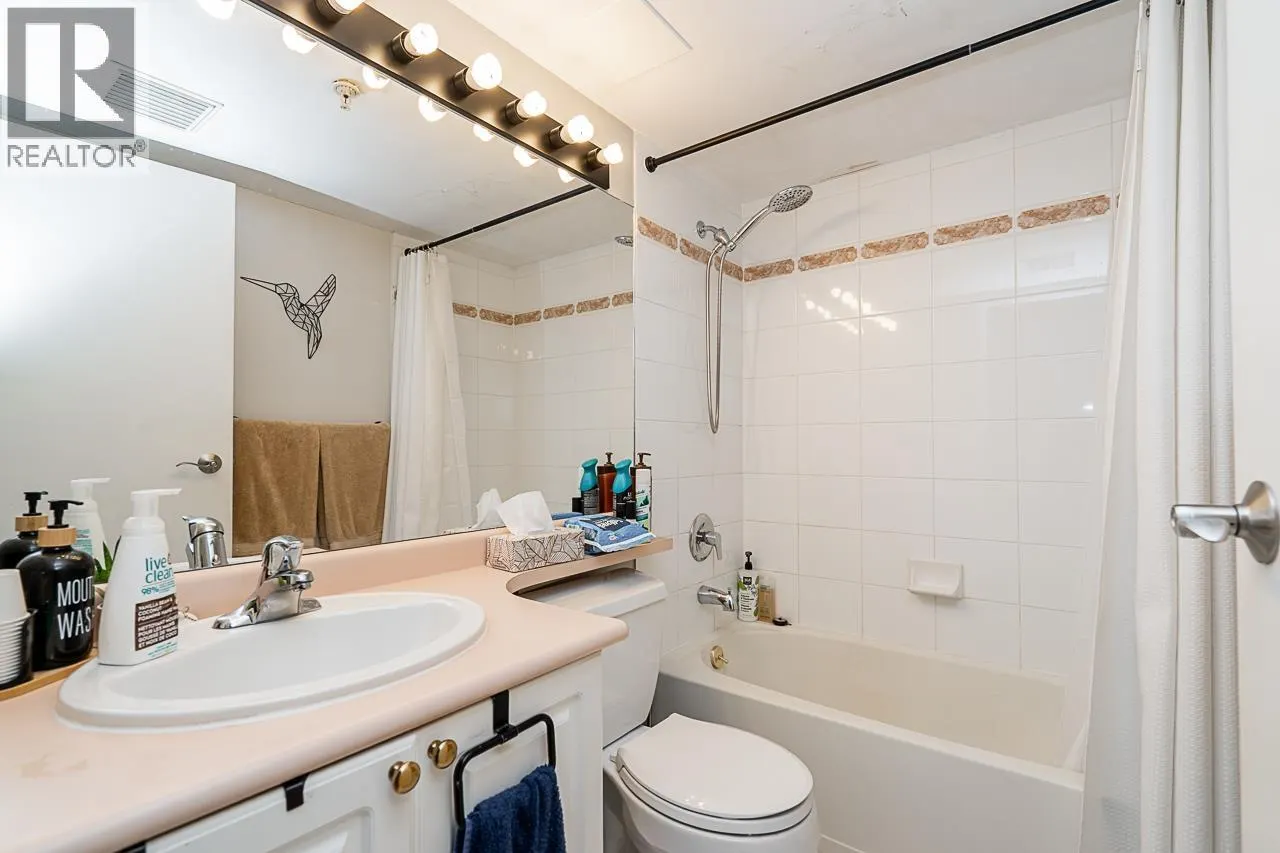 807 488 HELMCKEN STREET