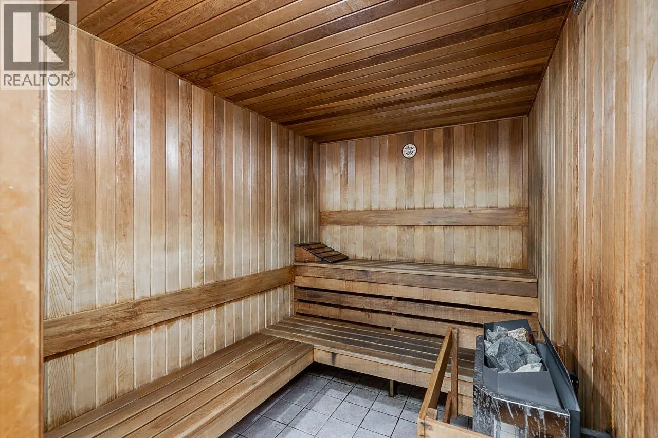 807 488 HELMCKEN STREET