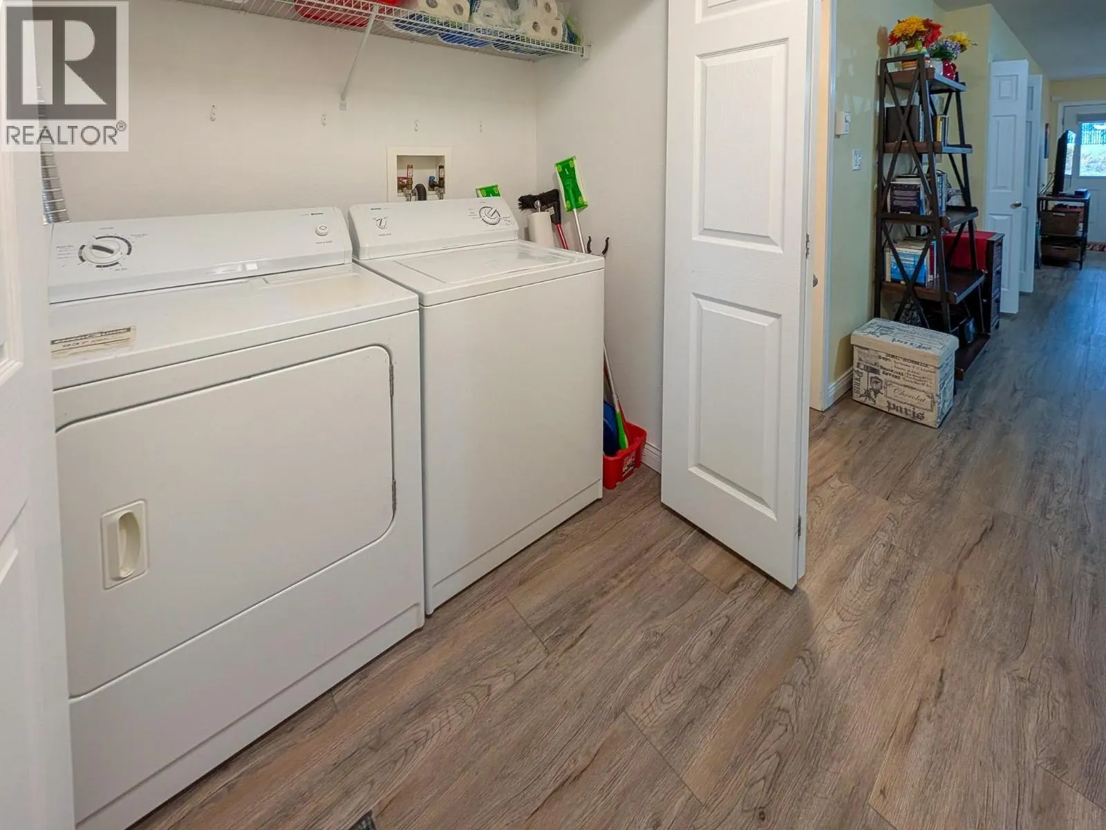 403 2911 FERRY AVENUE