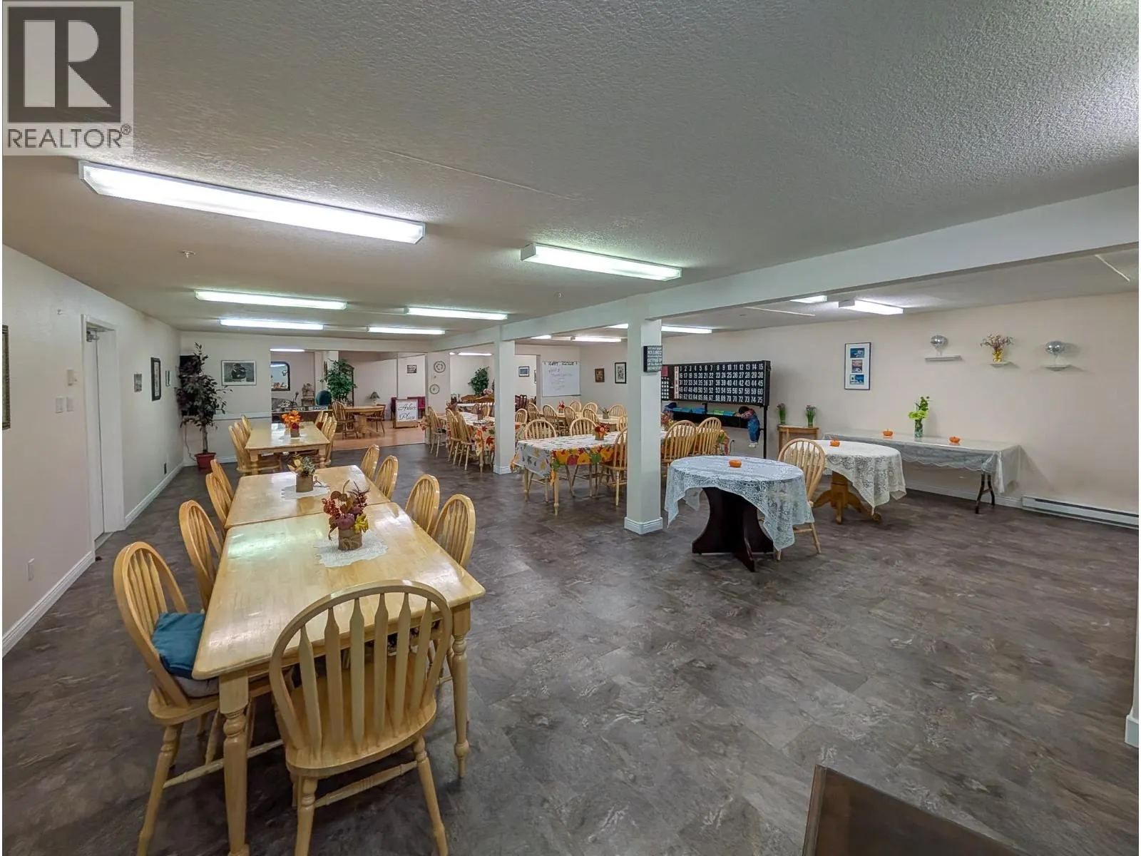 403 2911 FERRY AVENUE