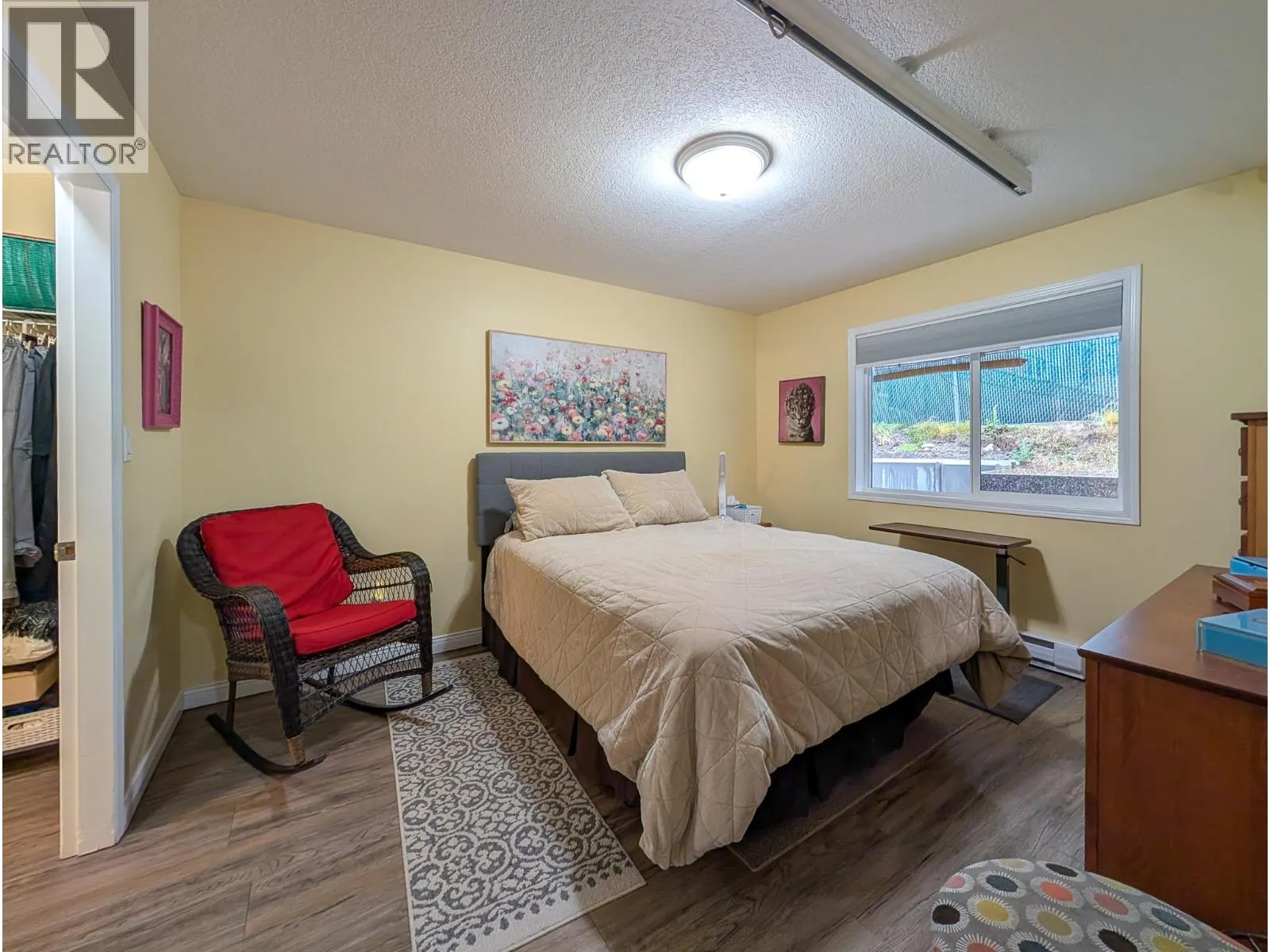 403 2911 FERRY AVENUE