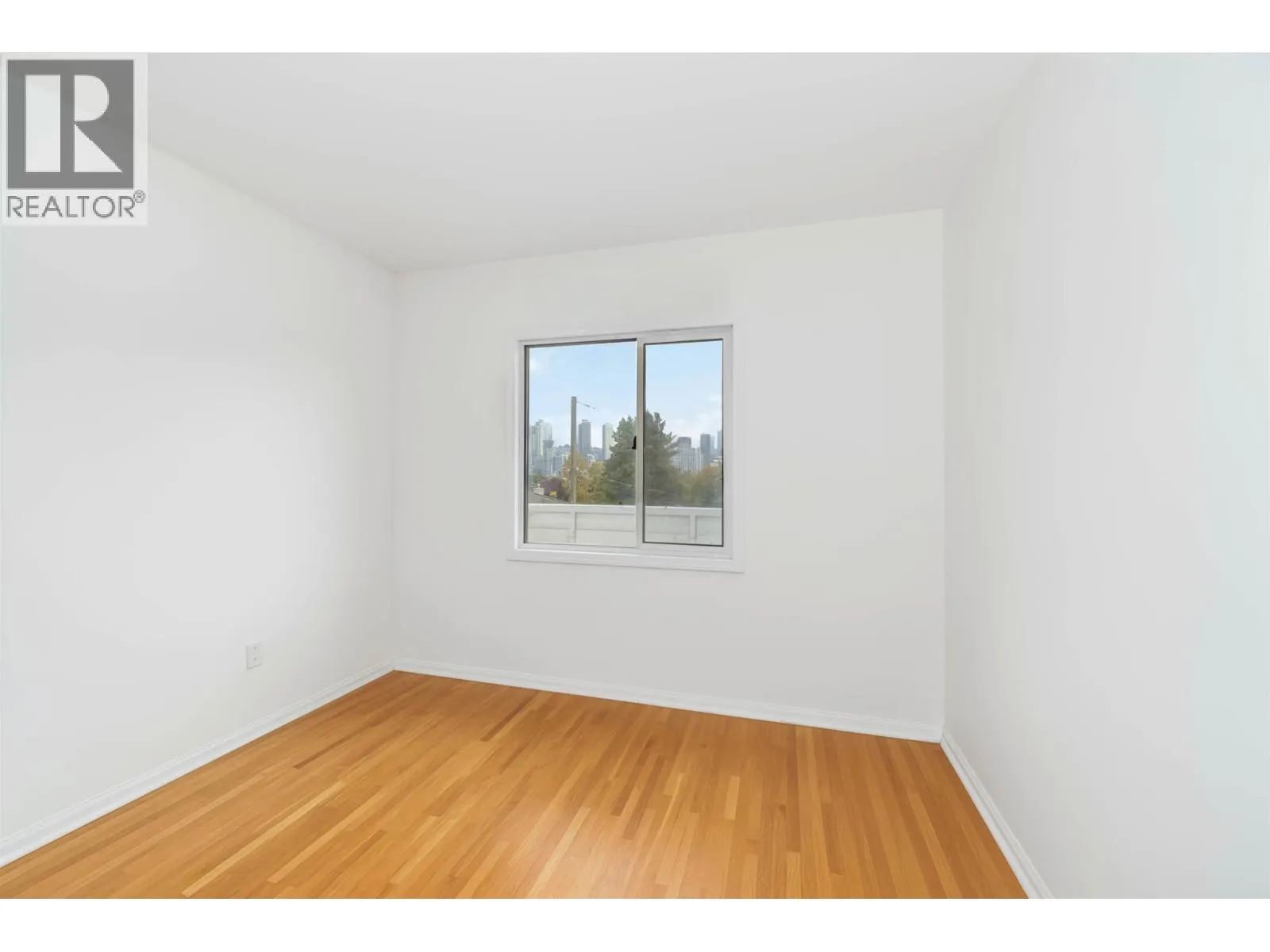 4037 NITHSDALE STREET