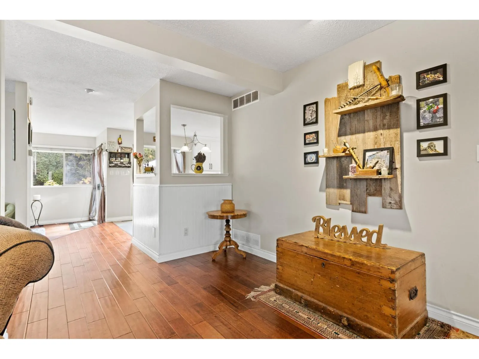 6196 COTTONWOOD STREET