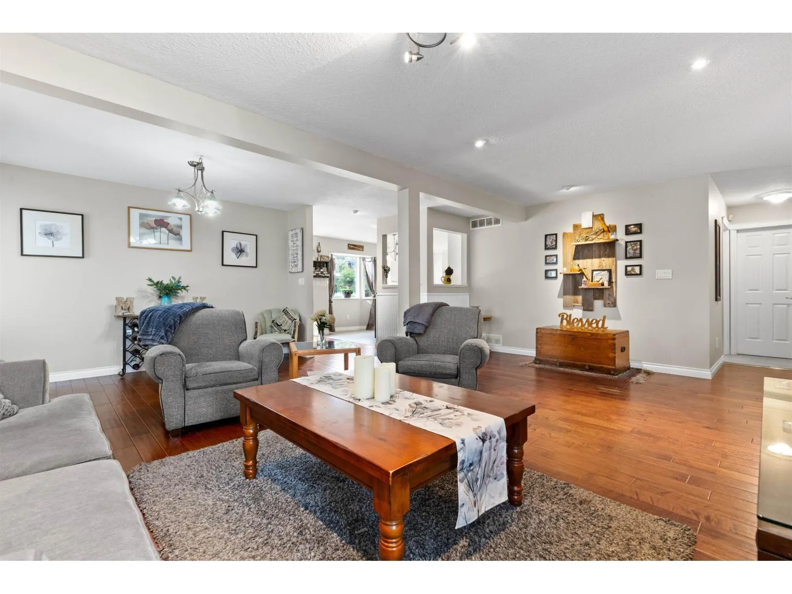 6196 COTTONWOOD STREET