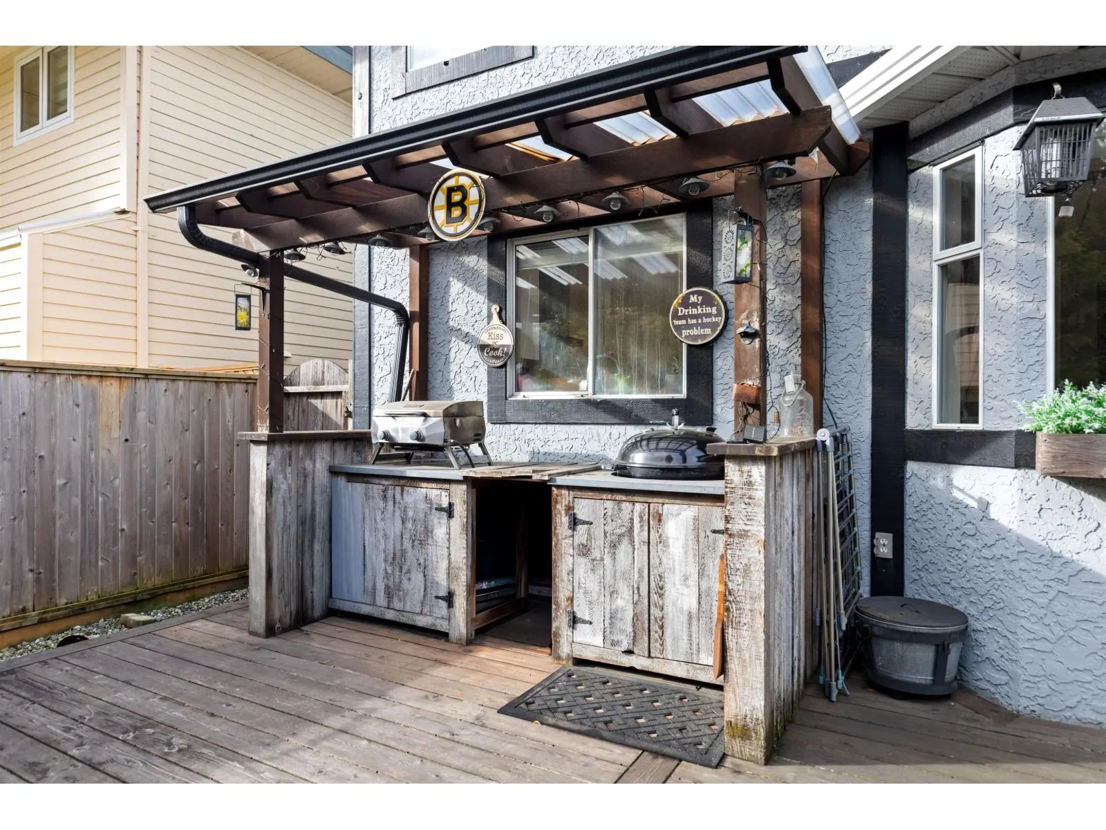 6196 COTTONWOOD STREET