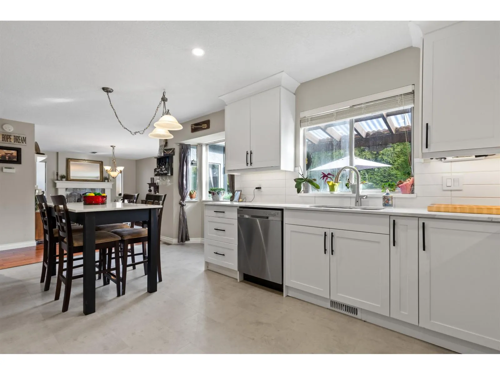 6196 COTTONWOOD STREET